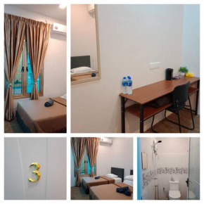Nafeeza Roomstay
